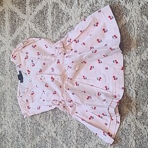 4 for $28 - Tommy Hilfiger Girls 3T Lightweight Pink & White Top 🍒